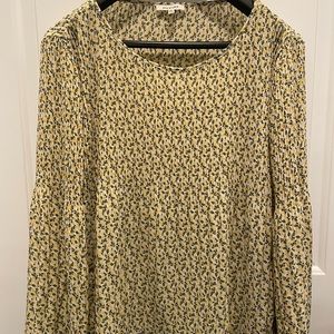 Beautiful yellow and green with small flowers blouse. Size xl